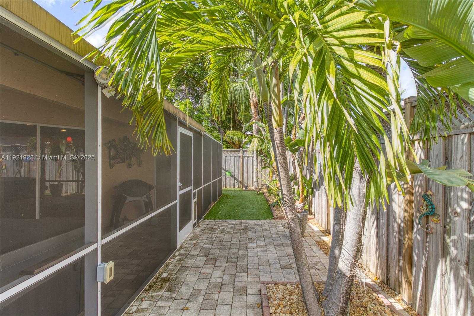 Small Image of 1383 NORTH EAST 27TH ST, Pompano Beach Number 14