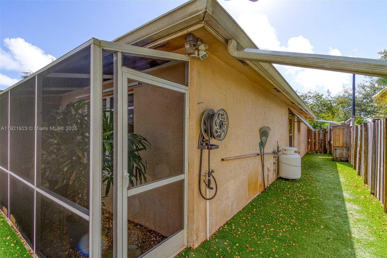 Small Image of 1383 NORTH EAST 27TH ST, Pompano Beach Number 15