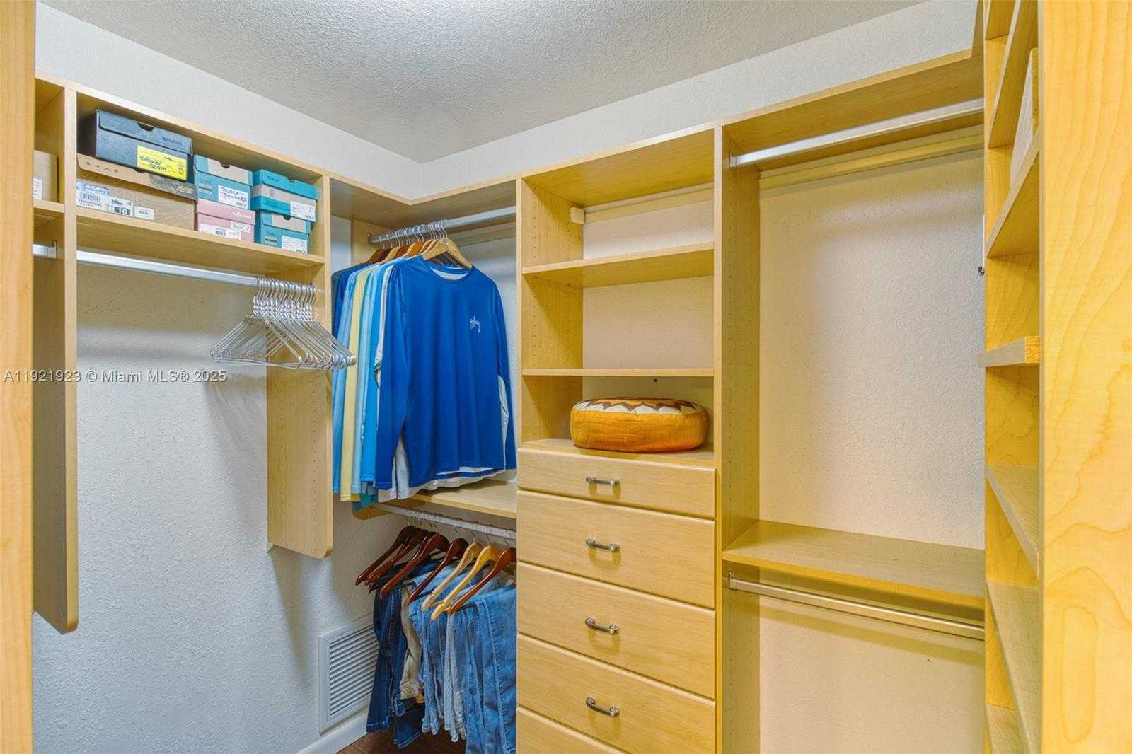 Small Image of 1383 NORTH EAST 27TH ST, Pompano Beach Number 32