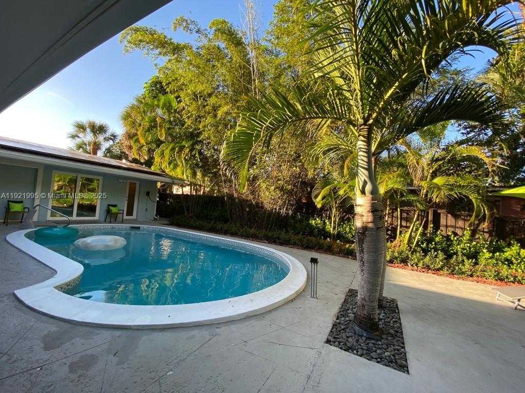 Small Image of 204 SOUTH WEST 19TH AVE, Fort Lauderdale Number 2