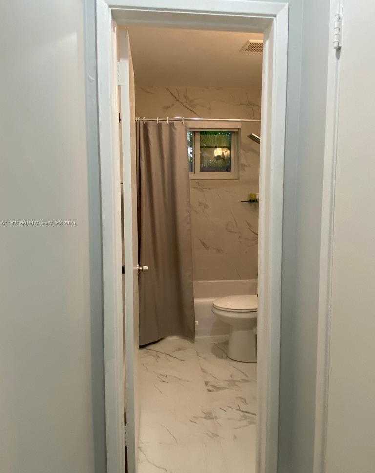 Small Image of 204 SOUTH WEST 19TH AVE, Fort Lauderdale Number 23