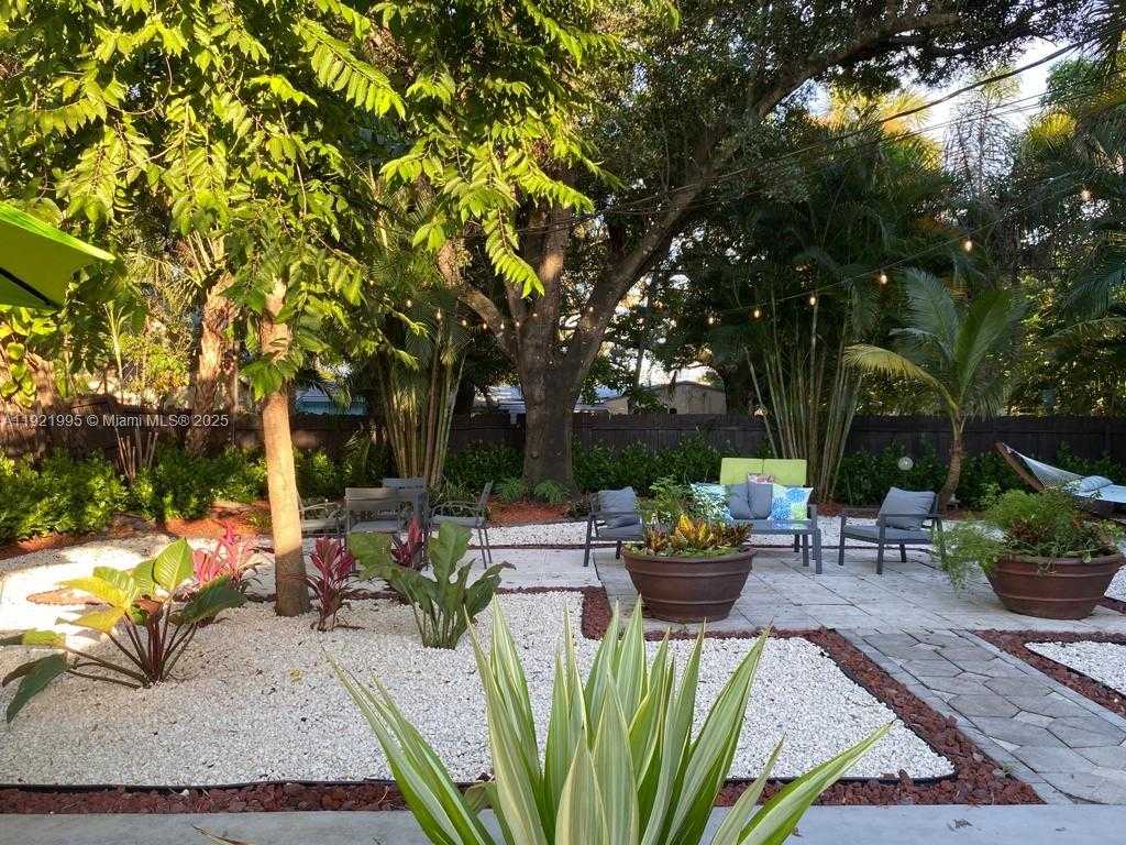 Small Image of 204 SOUTH WEST 19TH AVE, Fort Lauderdale Number 28