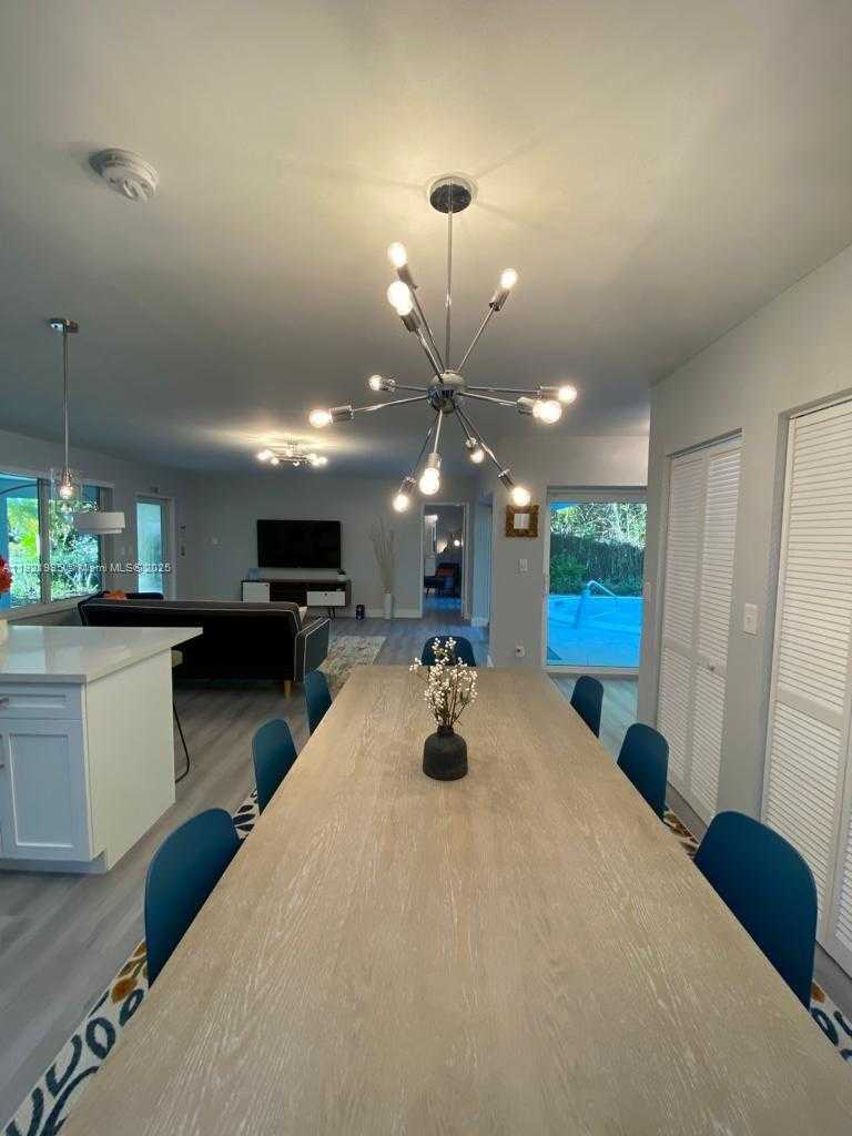 Small Image of 204 SOUTH WEST 19TH AVE, Fort Lauderdale Number 37