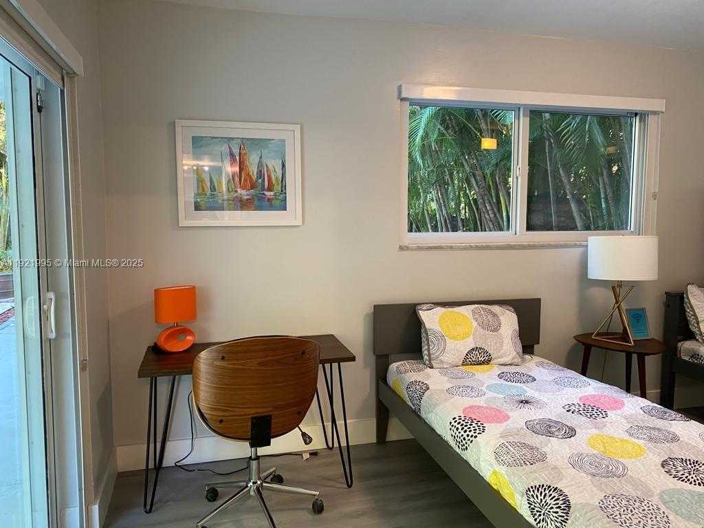 Small Image of 204 SOUTH WEST 19TH AVE, Fort Lauderdale Number 39