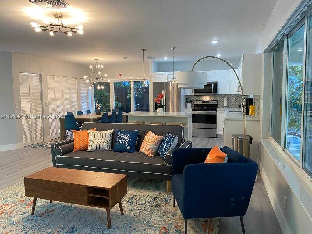 Small Image of 204 SOUTH WEST 19TH AVE, Fort Lauderdale Number 5