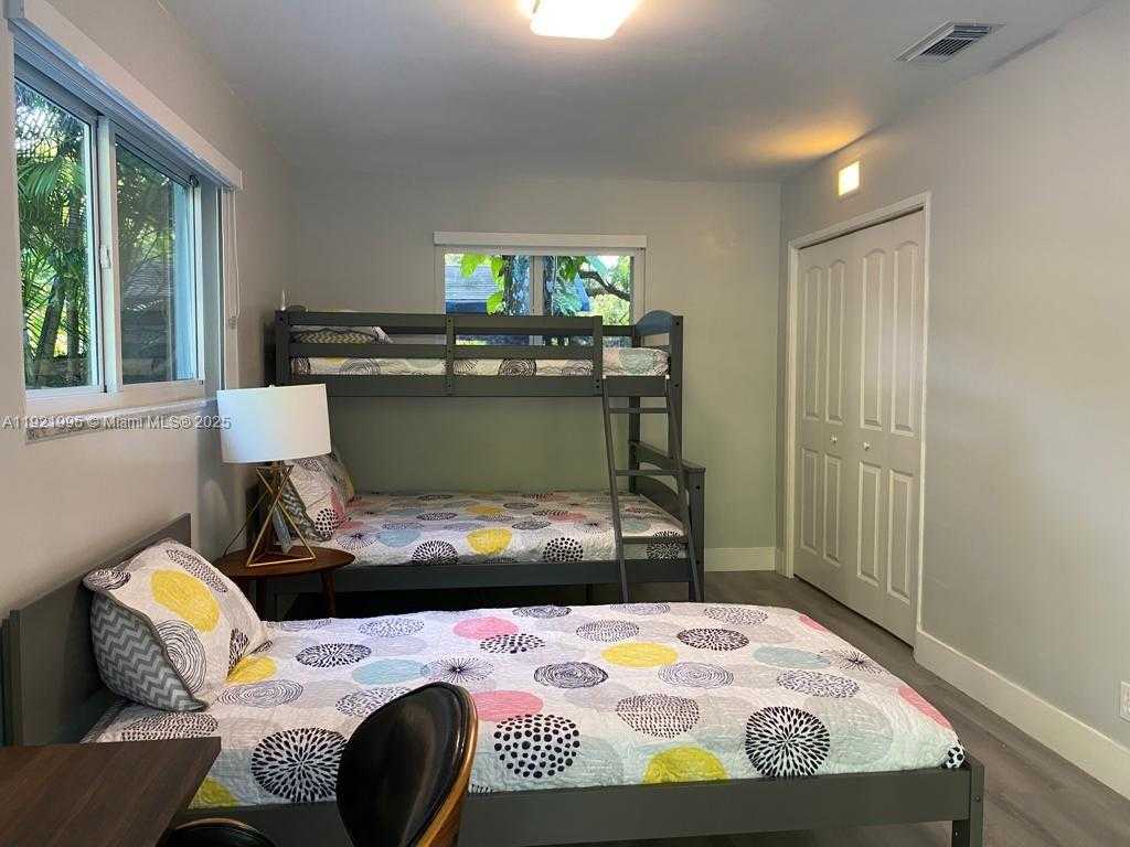 Small Image of 204 SOUTH WEST 19TH AVE, Fort Lauderdale Number 8