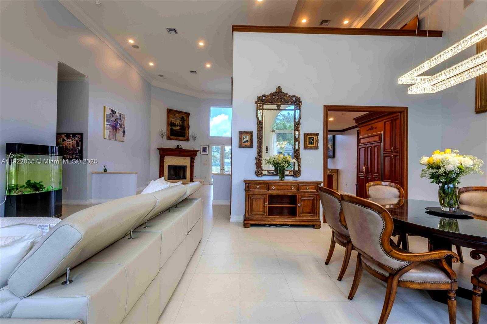 Small Image of 4241 NORTH EAST 23 TERRACE, Lighthouse Point Number 5