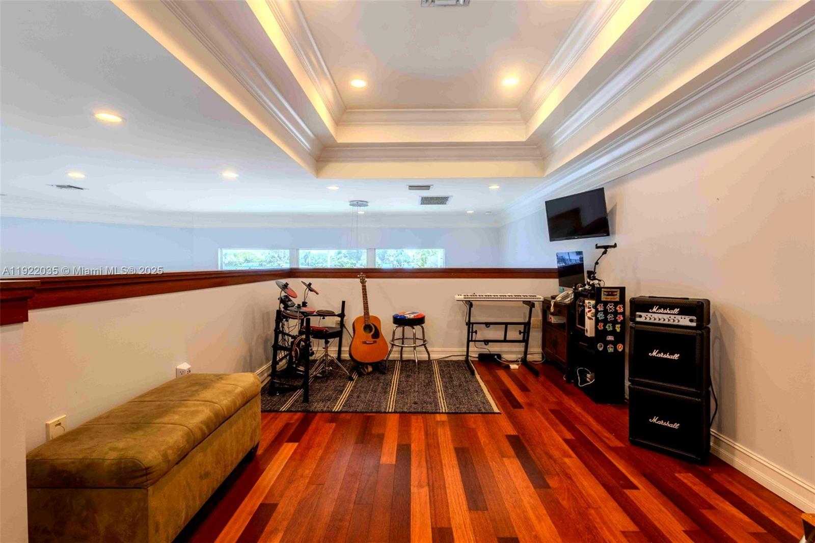 Small Image of 4241 NORTH EAST 23 TERRACE, Lighthouse Point Number 7