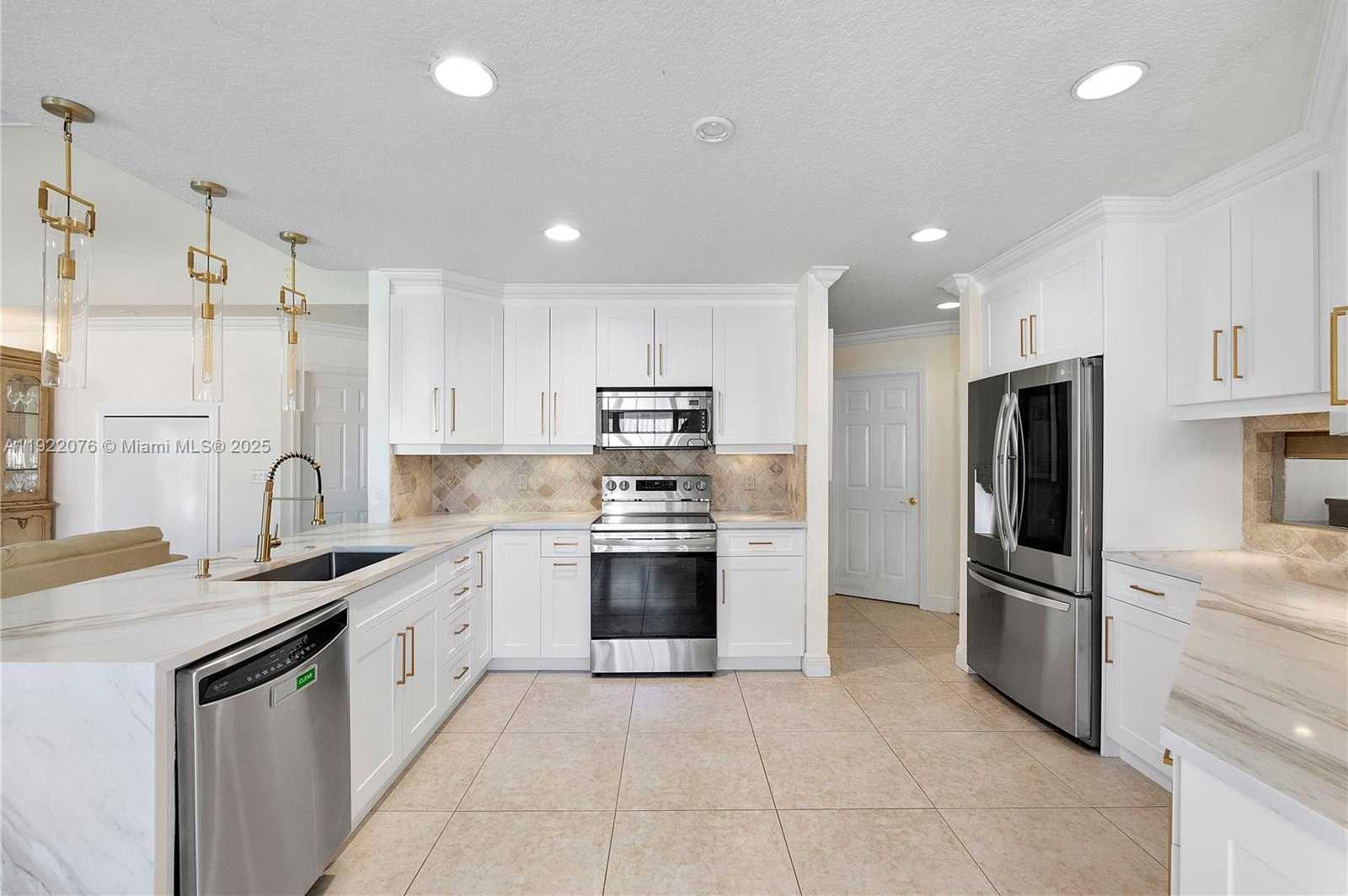 Small Image of 2900 NORTH WEST 25TH WAY, Boca Raton Number 6