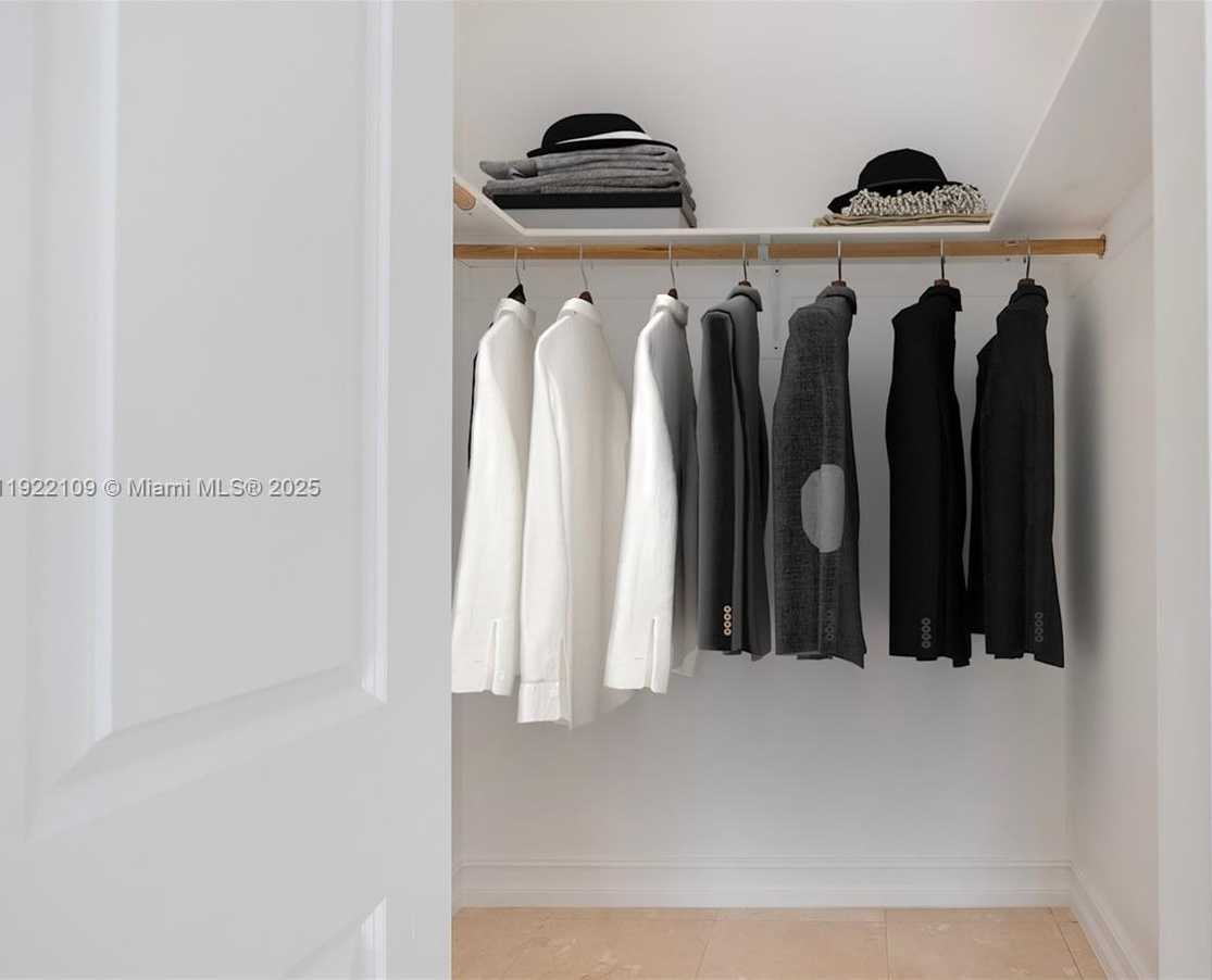 Small Image of 3559 FOREST VIEW CIR, Dania Beach Number 28