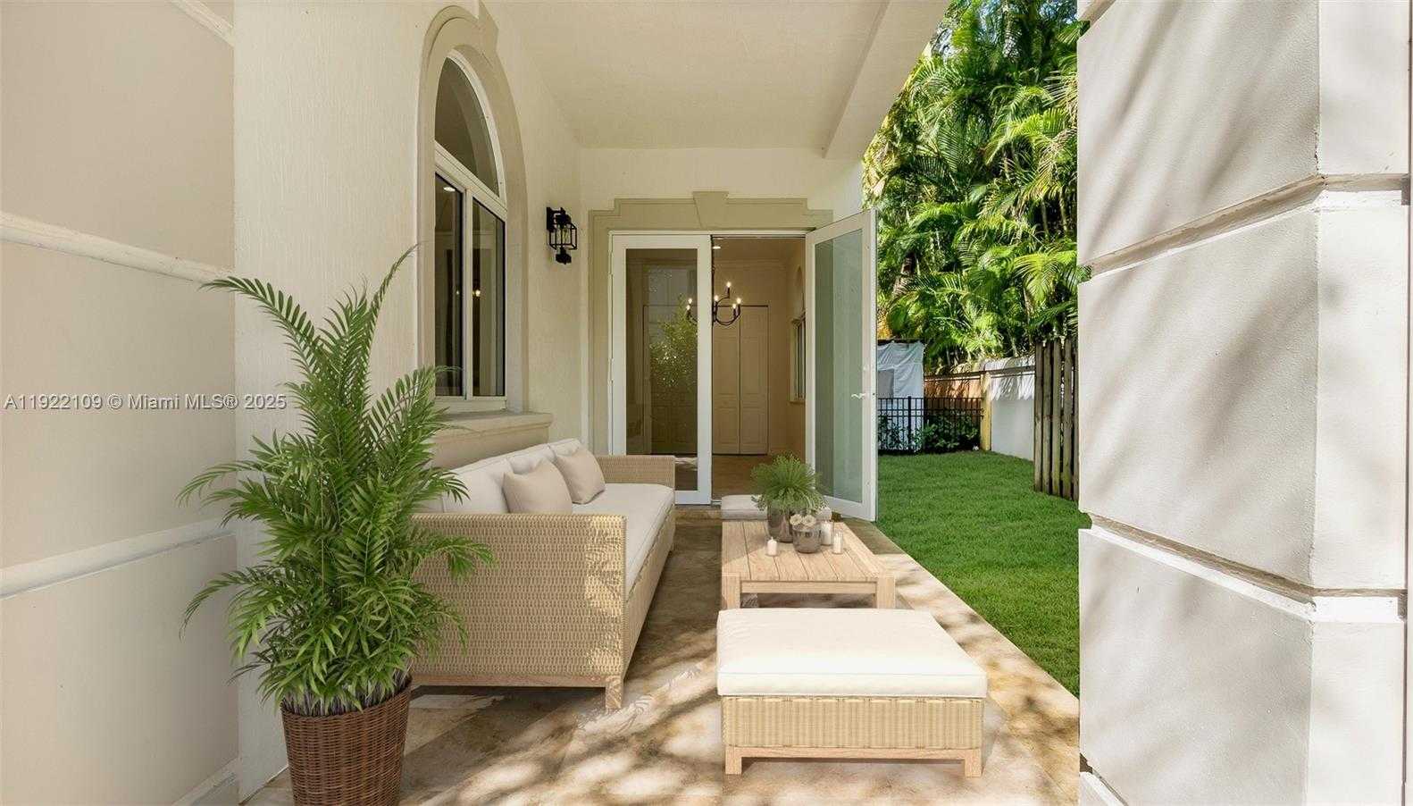 Small Image of 3559 FOREST VIEW CIR, Dania Beach Number 38