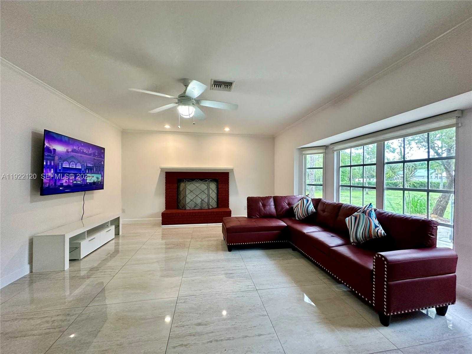 Small Image of 3440 AVE SW, Other City - In The State Of Florida Number 28