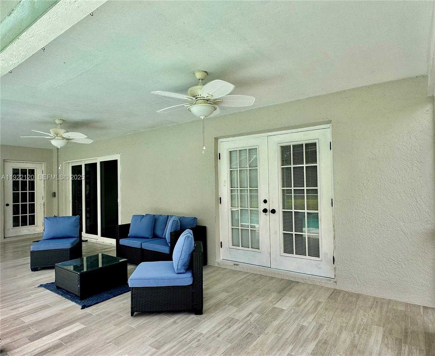 Small Image of 3440 AVE SW, Other City - In The State Of Florida Number 32