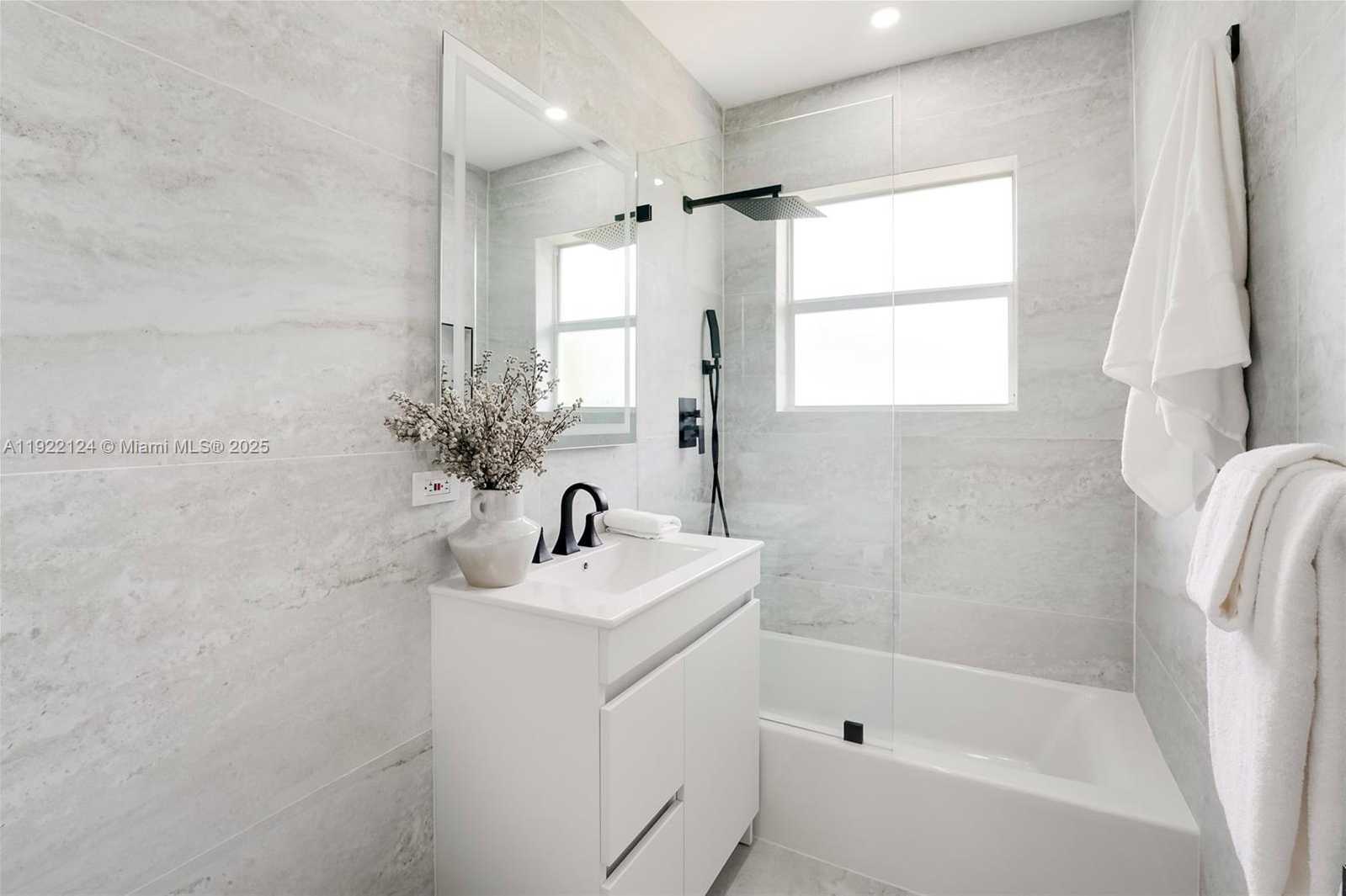 Small Image of 145 NORTH EAST 110TH ST, Miami Shores Number 15