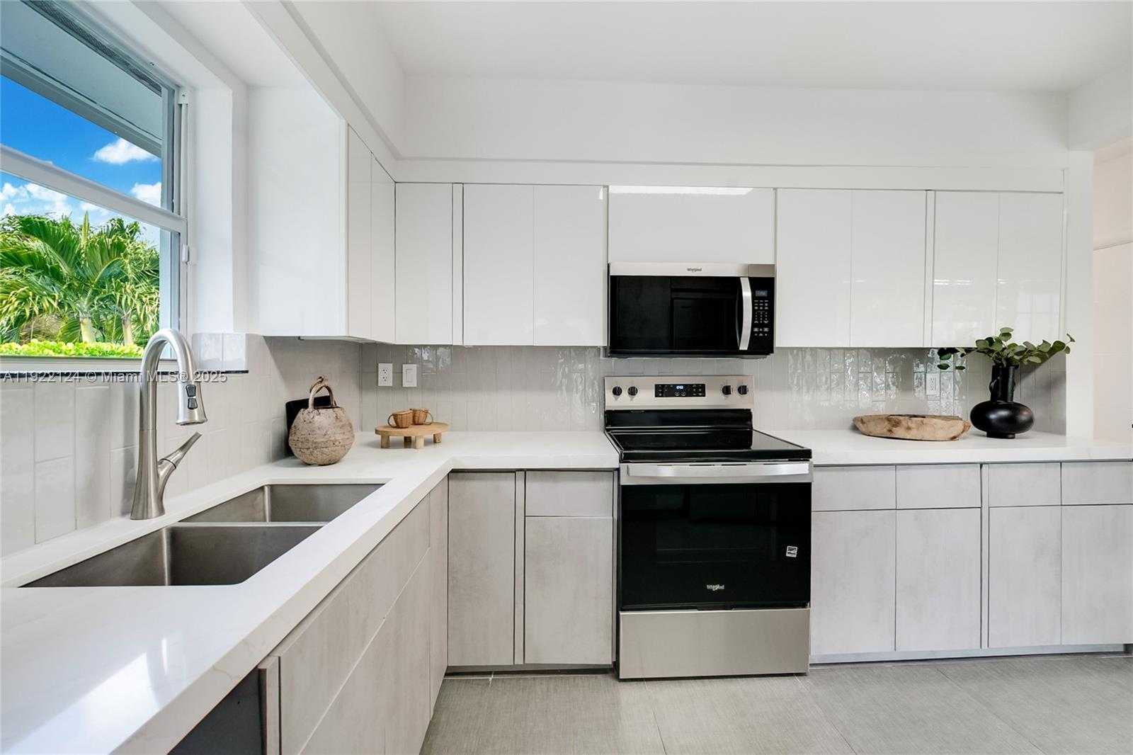 Small Image of 145 NORTH EAST 110TH ST, Miami Shores Number 34