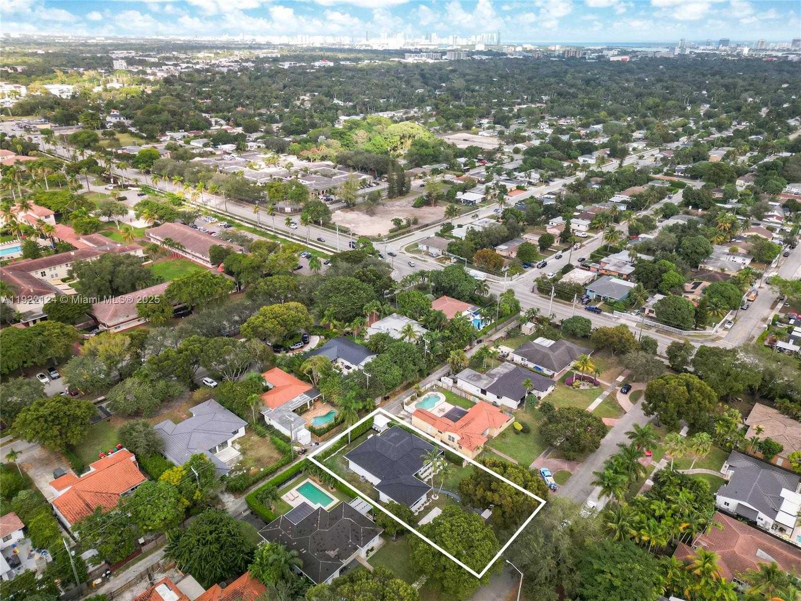 Small Image of 145 NORTH EAST 110TH ST, Miami Shores Number 39