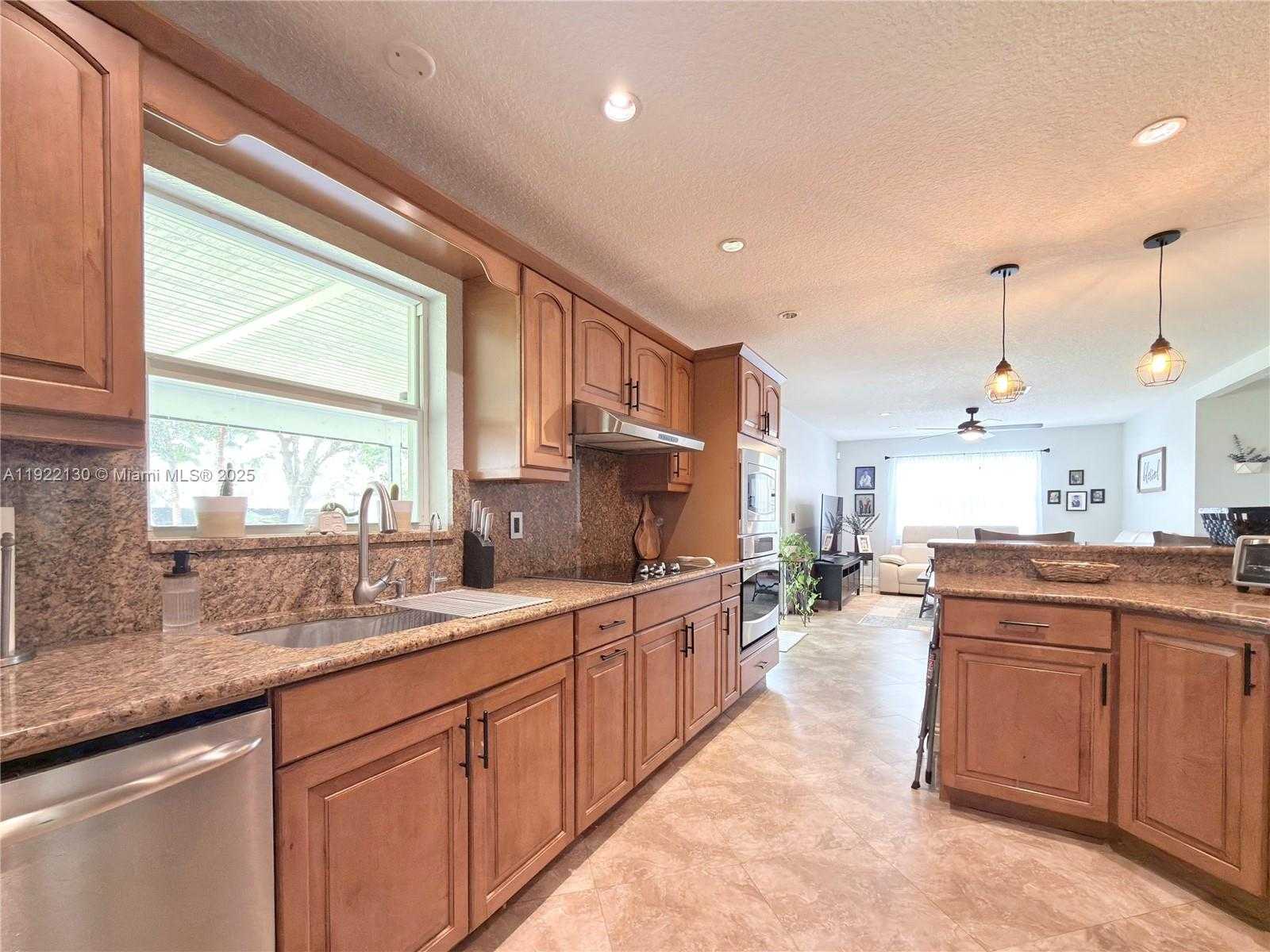 Small Image of 27700 SOUTH WEST 164TH CT, Homestead Number 16