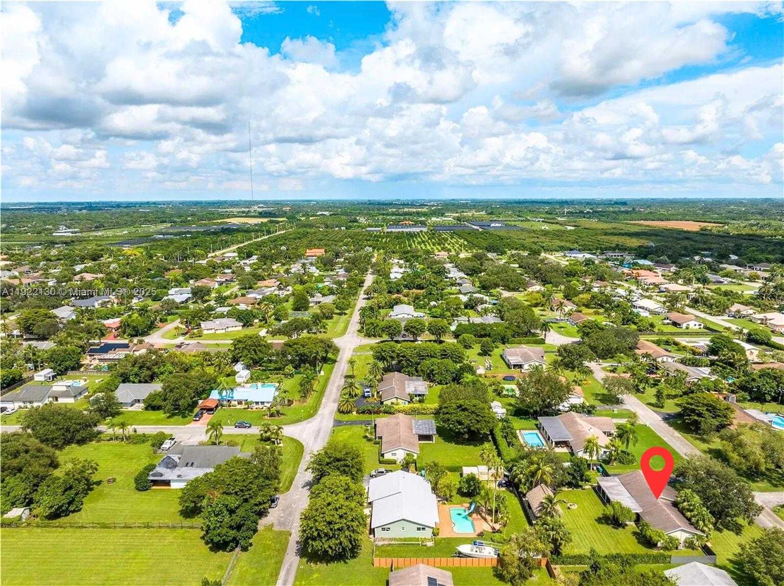 Small Image of 27700 SOUTH WEST 164TH CT, Homestead Number 3