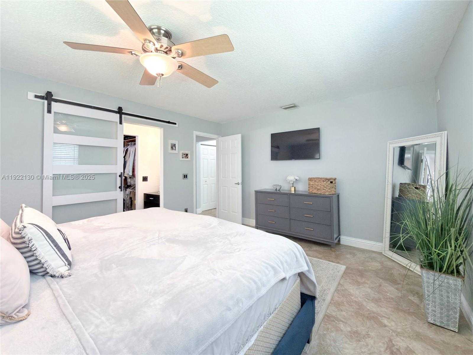 Small Image of 27700 SOUTH WEST 164TH CT, Homestead Number 31