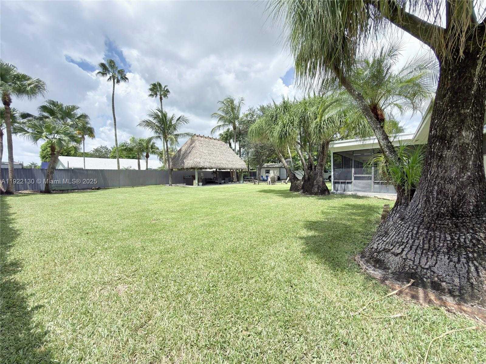 Small Image of 27700 SOUTH WEST 164TH CT, Homestead Number 42