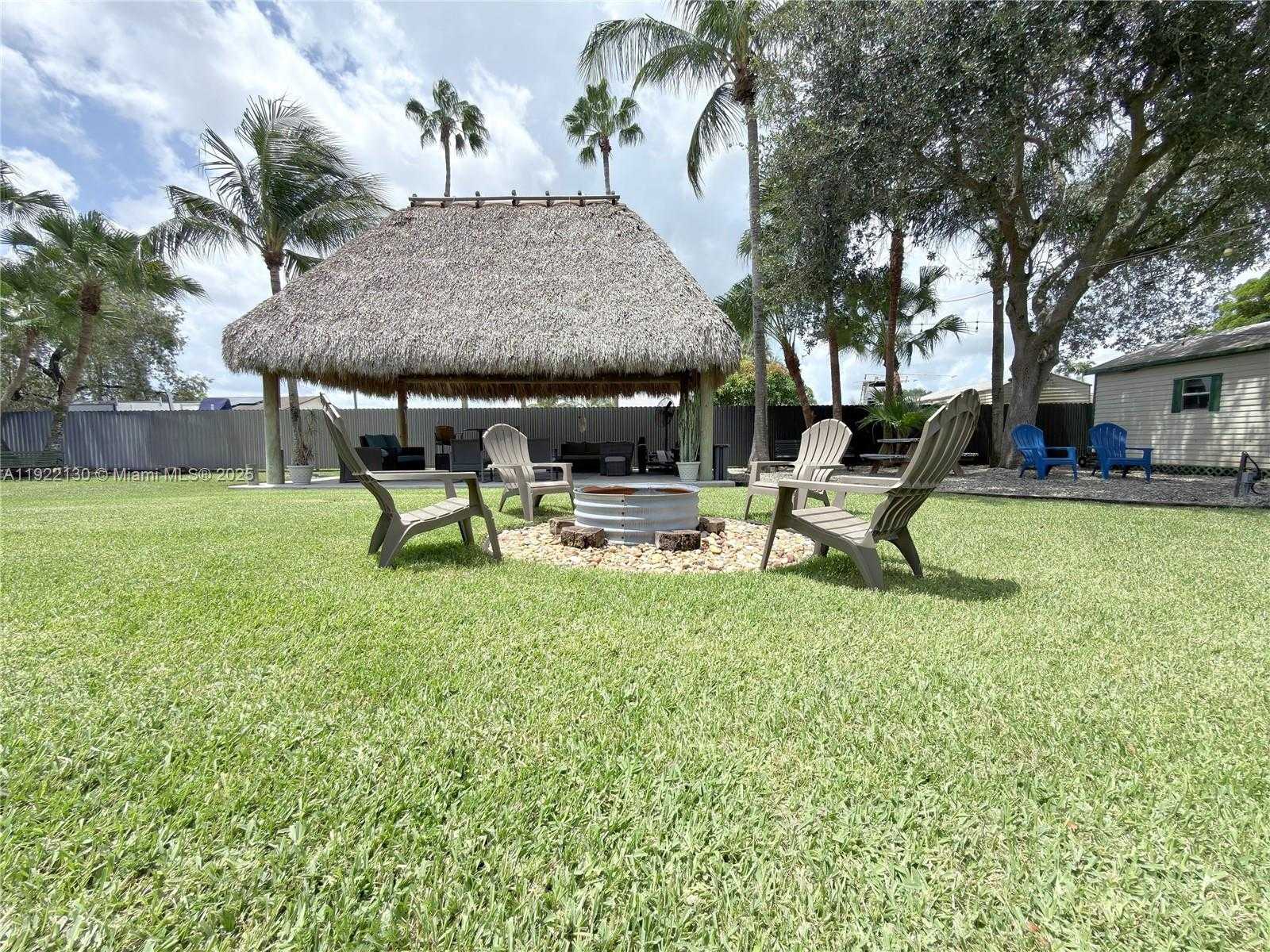 Small Image of 27700 SOUTH WEST 164TH CT, Homestead Number 44