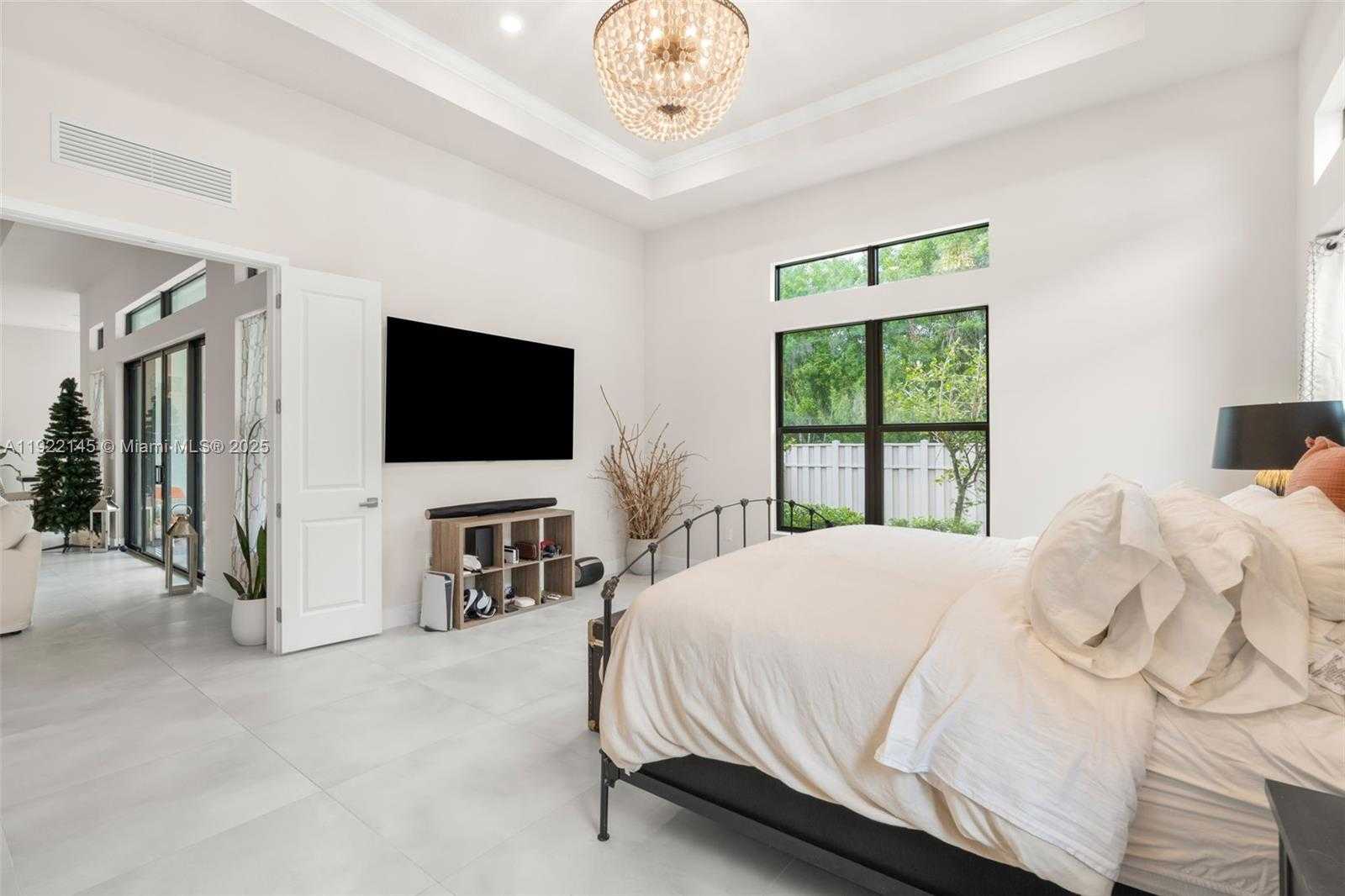 Small Image of 7849 LIBERTY WAY, Parkland Number 21