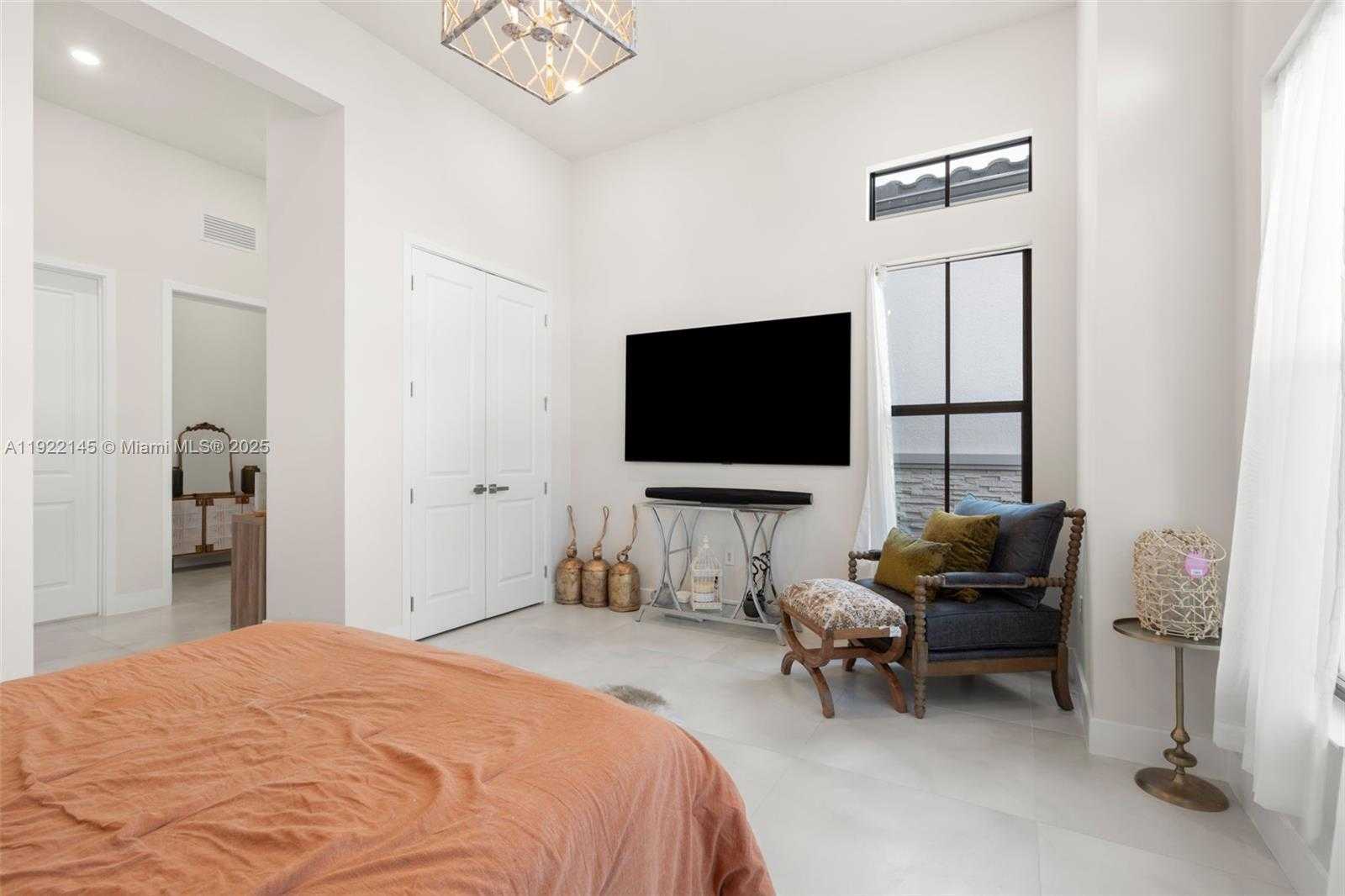 Small Image of 7849 LIBERTY WAY, Parkland Number 26