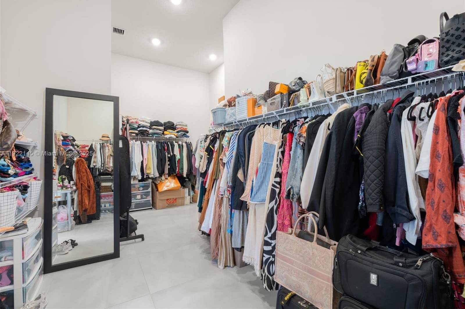 Small Image of 7849 LIBERTY WAY, Parkland Number 27