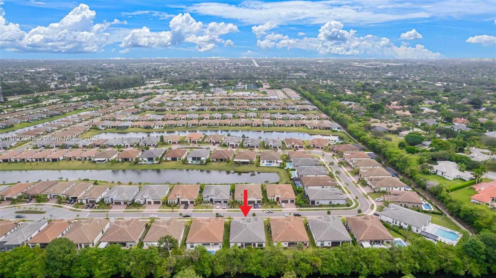 Small Image of 7849 LIBERTY WAY, Parkland Number 45