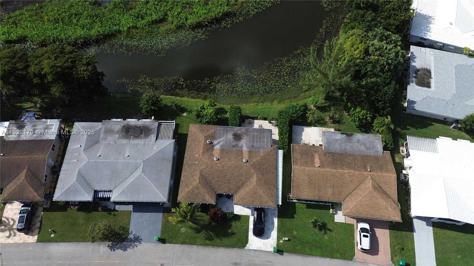 Small Image of 4905 NORTH WEST 49TH RD, Tamarac Number 17