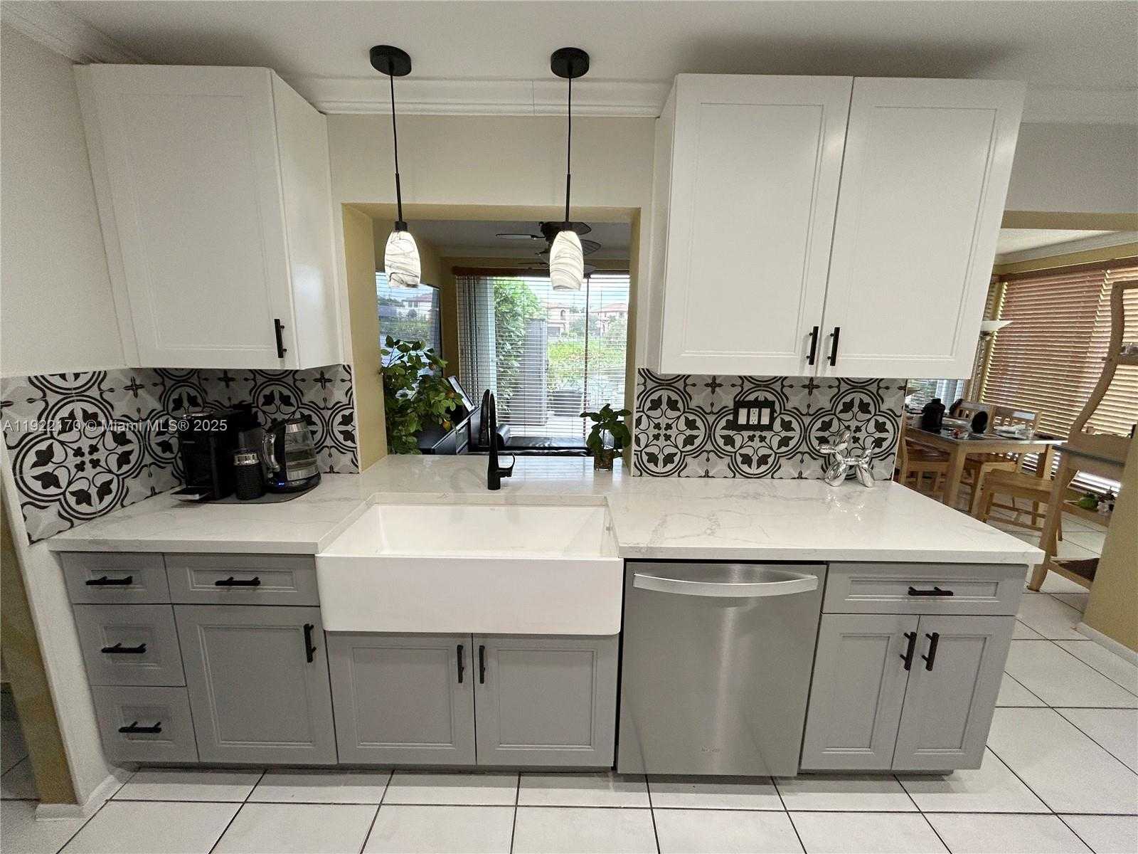 Small Image of 4905 NORTH WEST 49TH RD, Tamarac Number 7