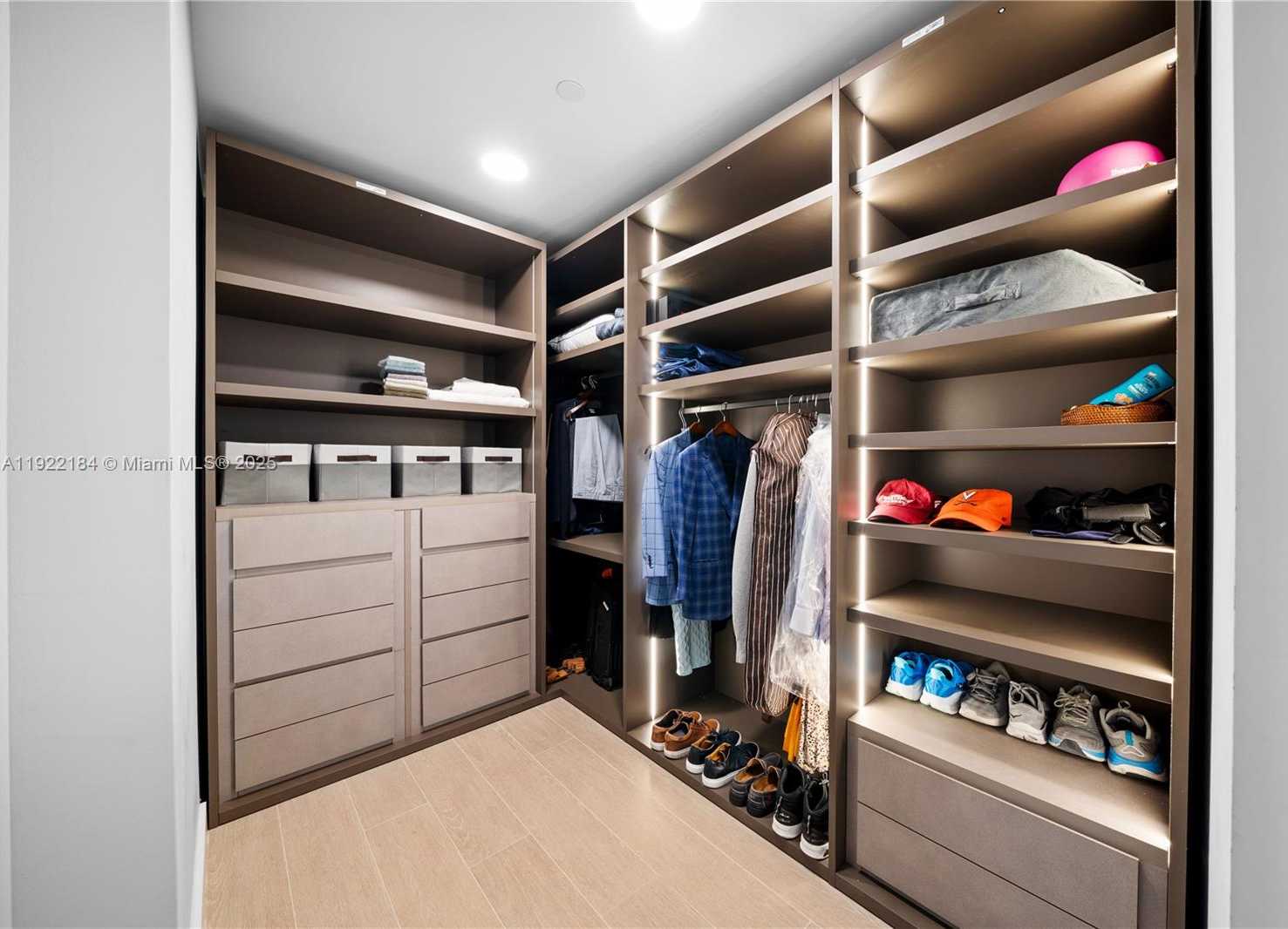 Small Image of 500 ALTON RD, Miami Beach Number 10