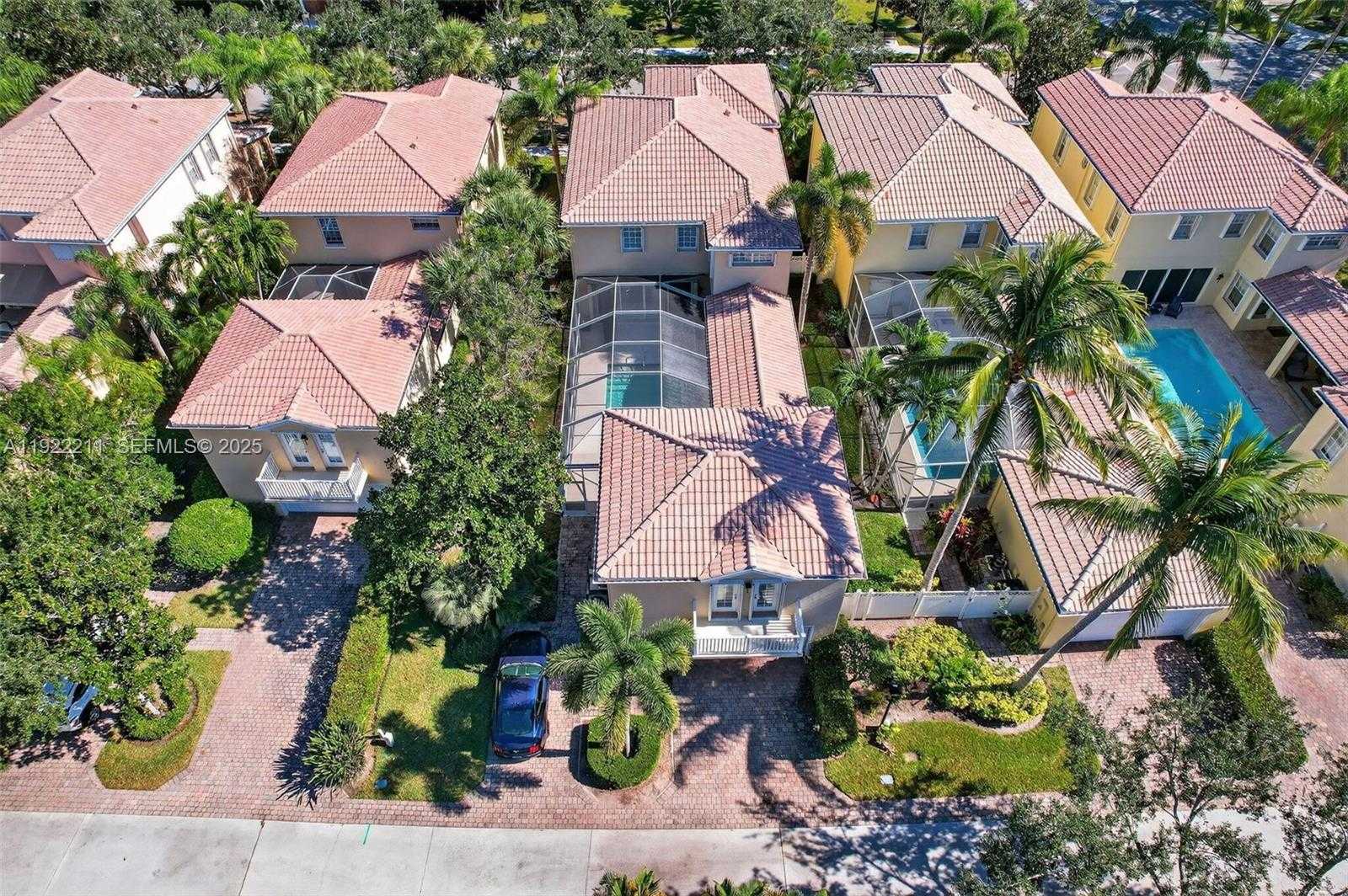 Small Image of 3518 COMMUNITY DR, Jupiter Number 31
