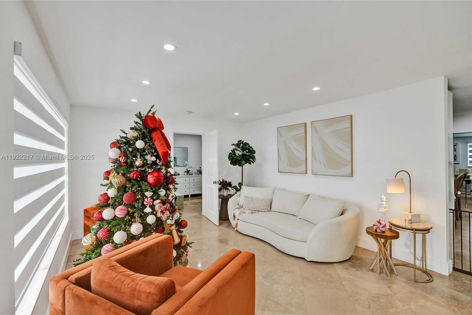 Small Image of 10401 SOUTH WEST 53RD ST, Miami Number 12