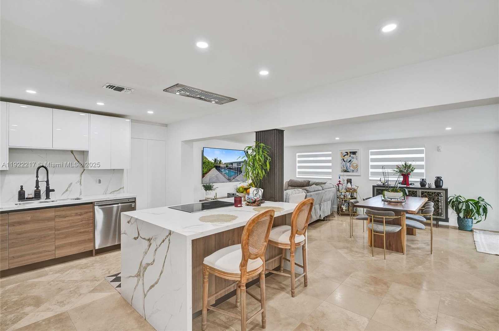 Small Image of 10401 SOUTH WEST 53RD ST, Miami Number 32