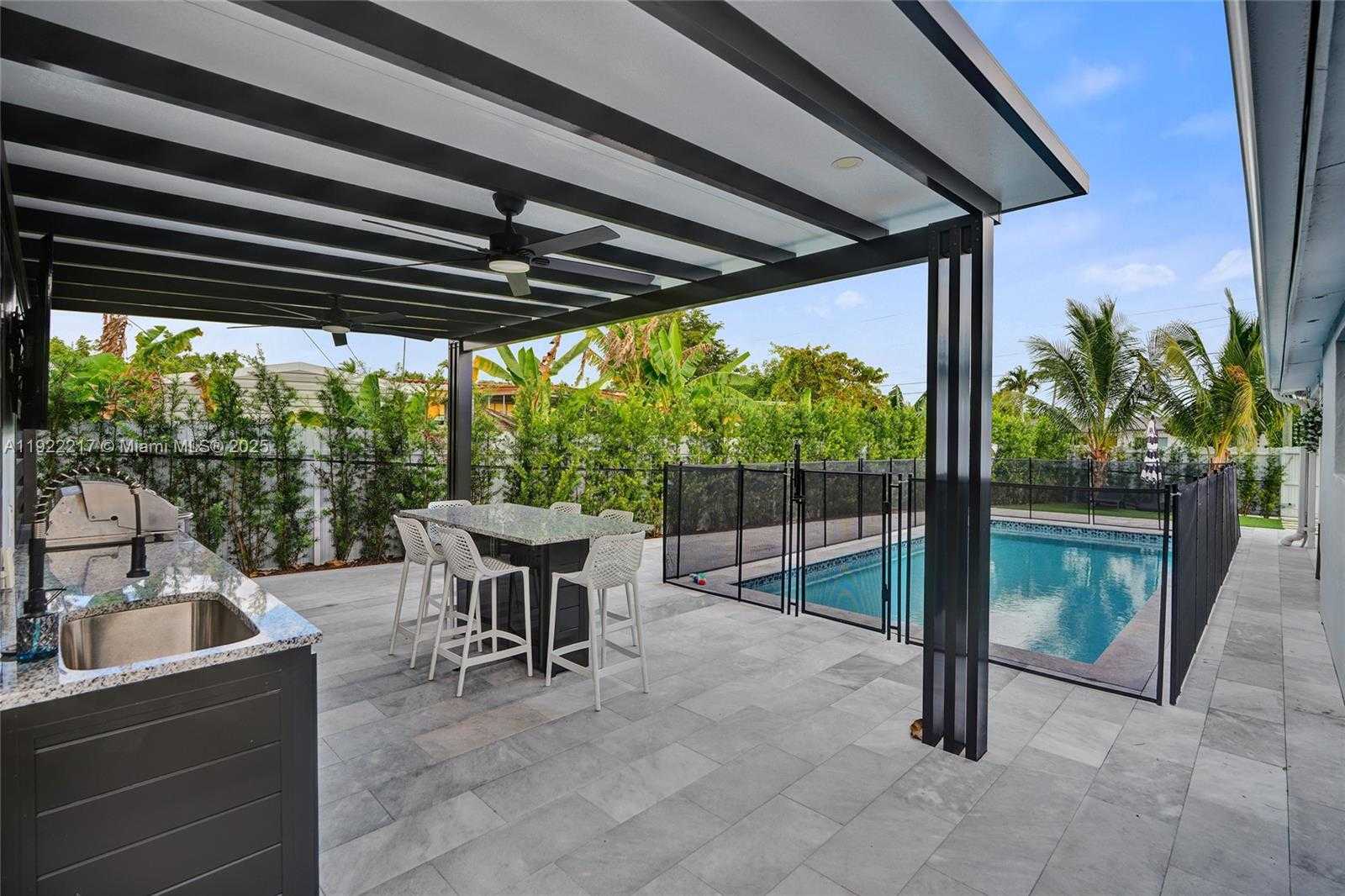 Small Image of 10401 SOUTH WEST 53RD ST, Miami Number 47