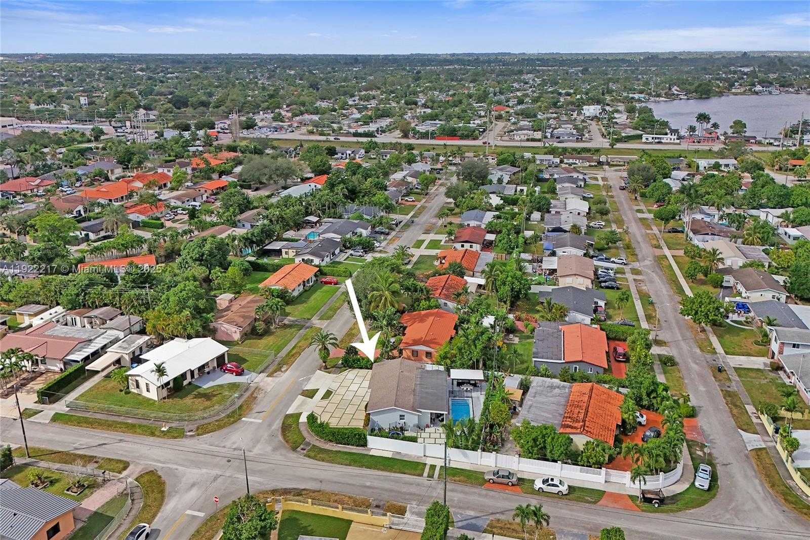 Small Image of 10401 SOUTH WEST 53RD ST, Miami Number 9