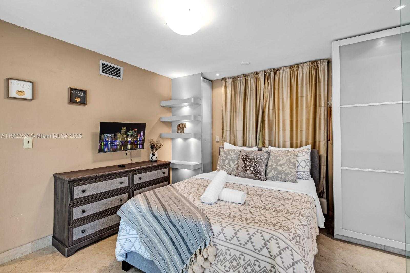 Small Image of 1930 NORTH WEST 32ND CT, Oakland Park Number 26