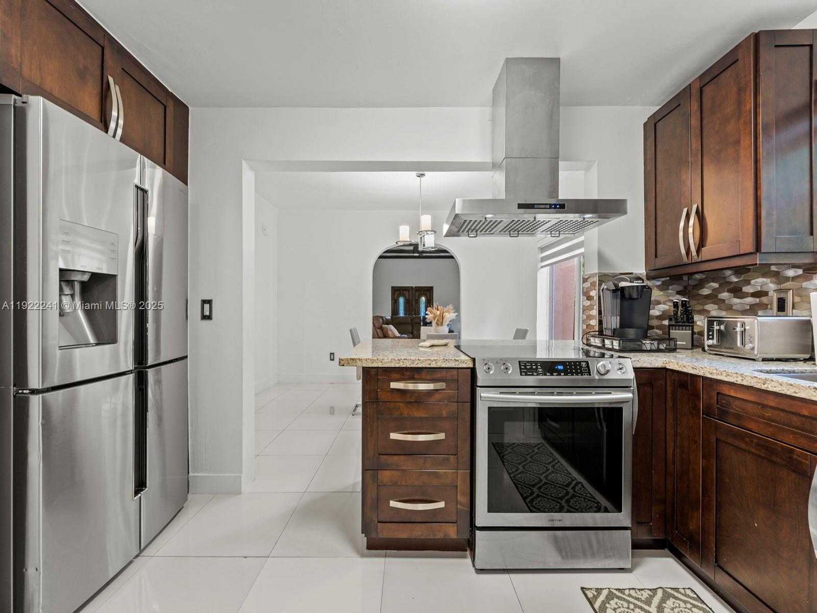 Small Image of 37 NORTH WEST 47TH TER, Miami Number 23