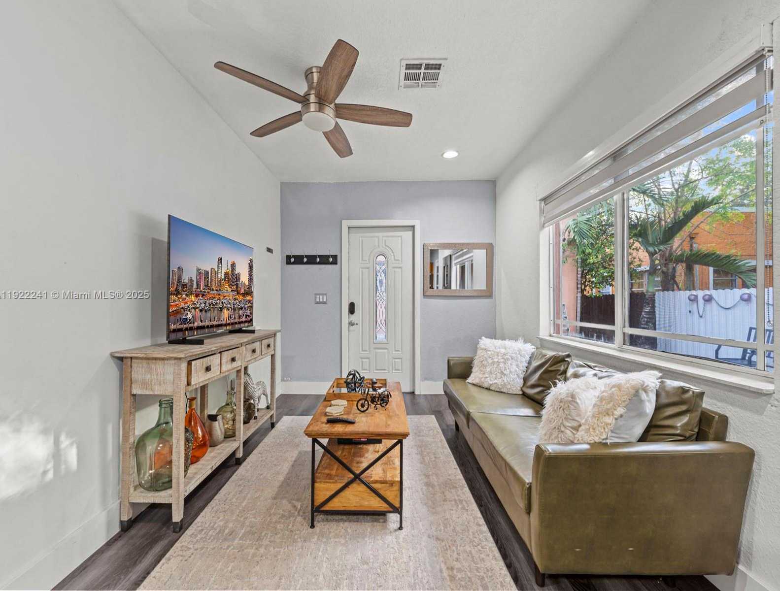 Small Image of 37 NORTH WEST 47TH TER, Miami Number 39