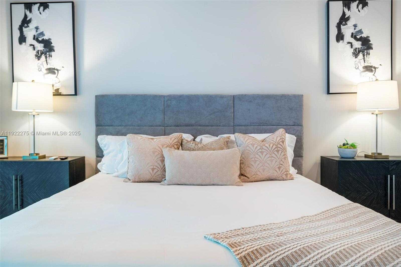 Small Image of 2112 NORTH EAST 17TH AVE, Wilton Manors Number 37