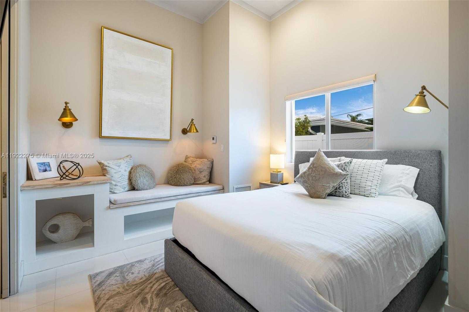 Small Image of 2112 NORTH EAST 17TH AVE, Wilton Manors Number 46