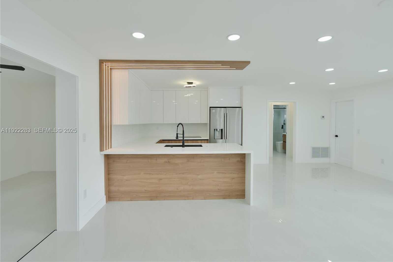 Small Image of 6321 FARRAGUT ST, Hollywood Number 11