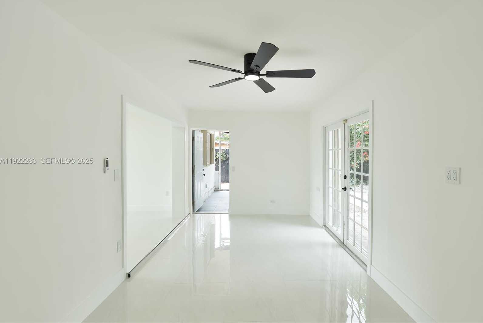 Small Image of 6321 FARRAGUT ST, Hollywood Number 15