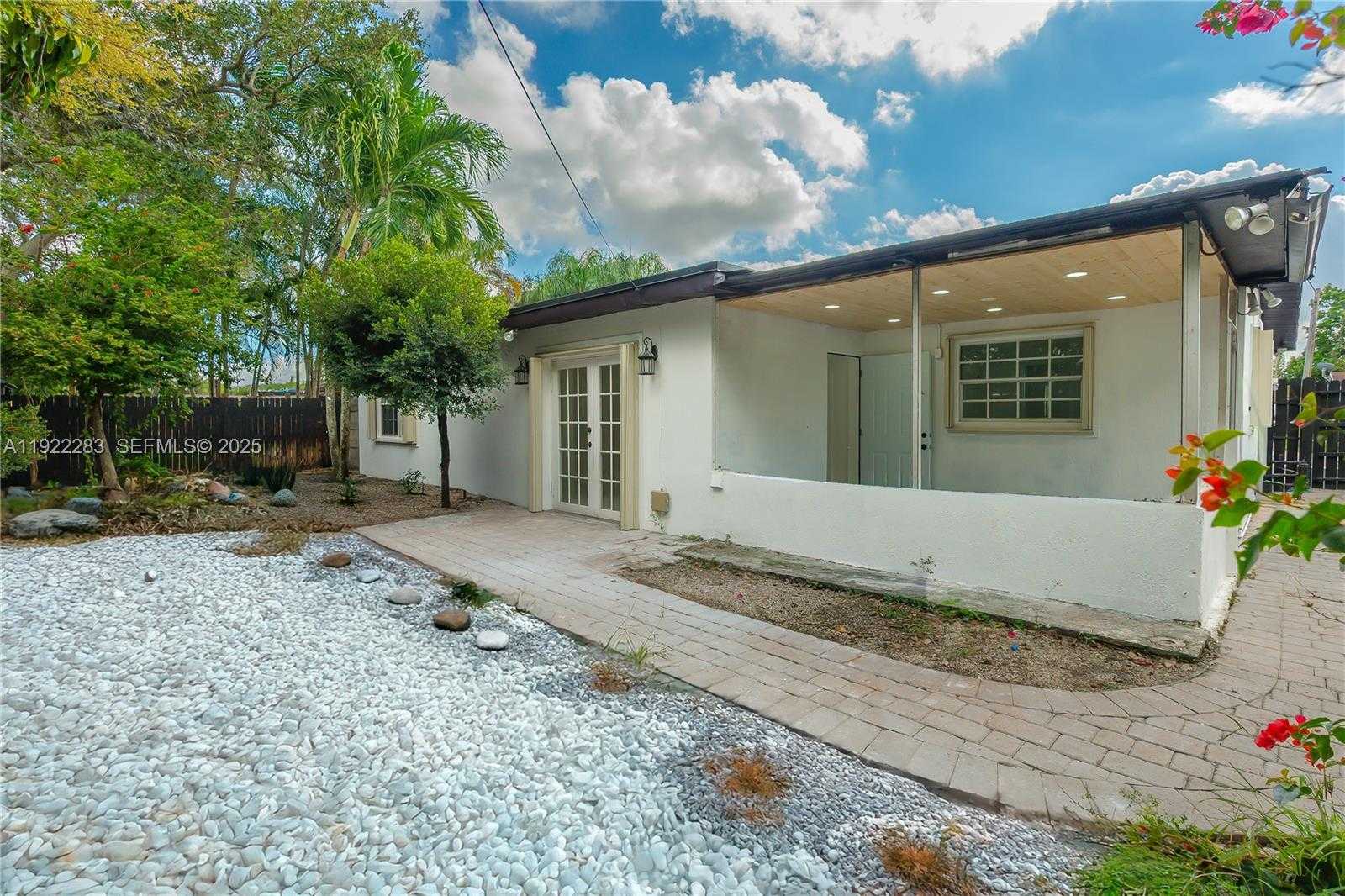 Small Image of 6321 FARRAGUT ST, Hollywood Number 39