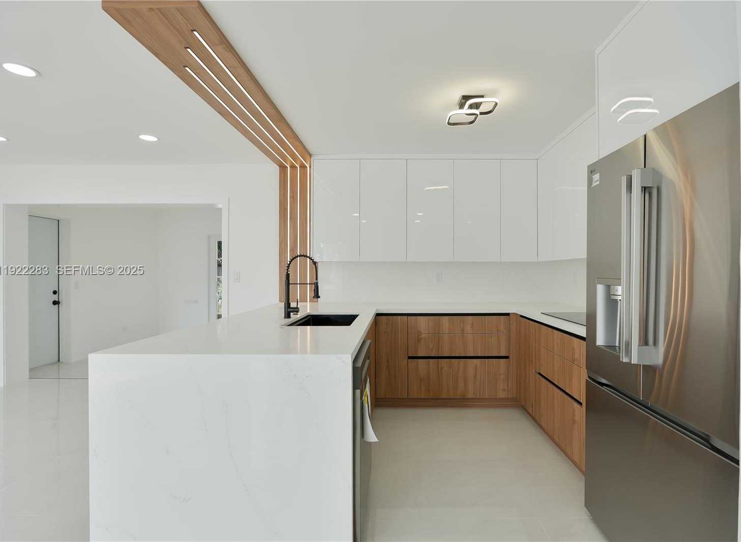 Small Image of 6321 FARRAGUT ST, Hollywood Number 7