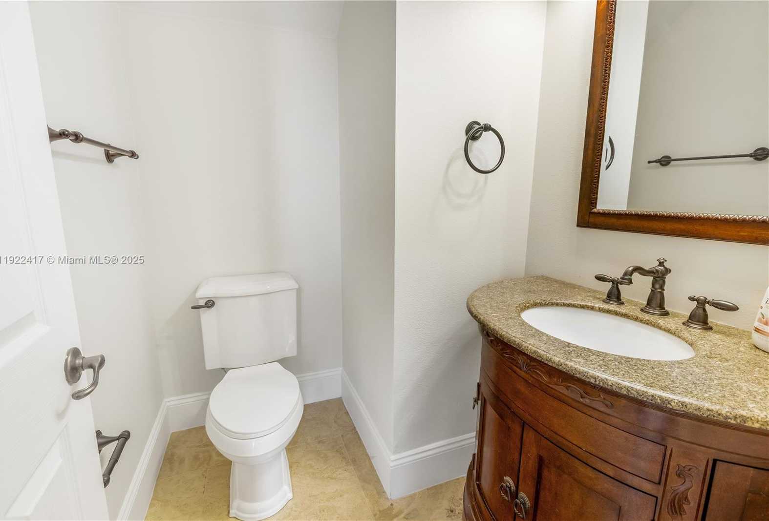 Small Image of 5028 SOUTH WEST 195TH TER, Miramar Number 10