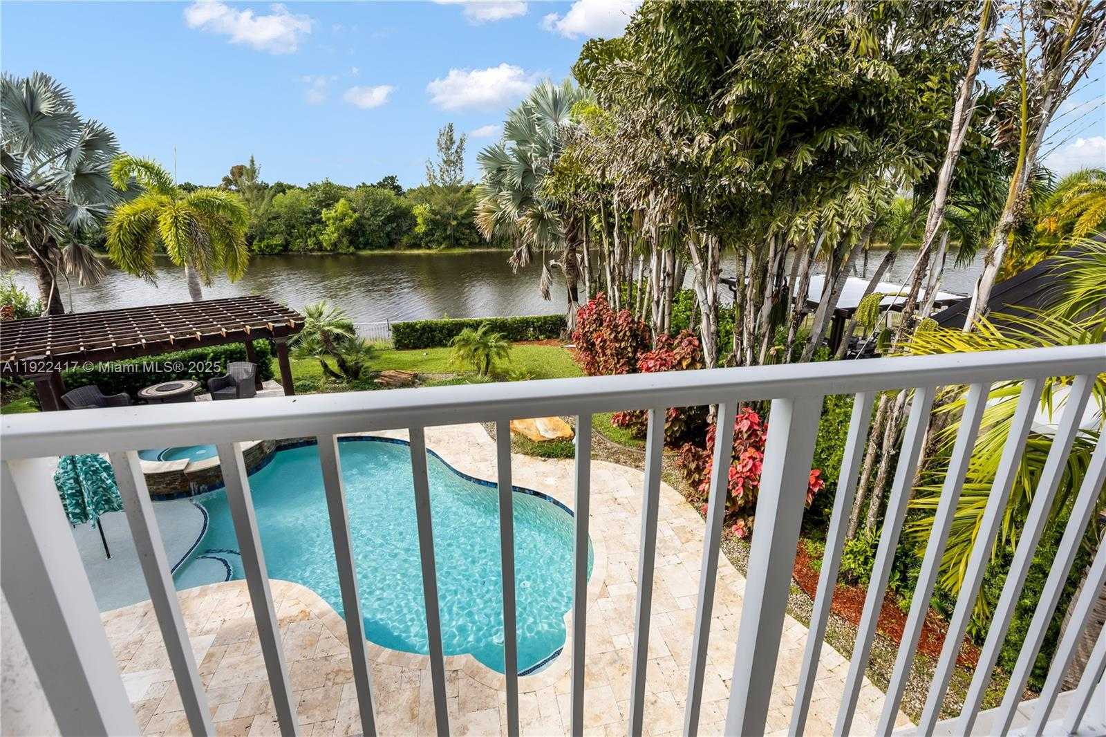 Small Image of 5028 SOUTH WEST 195TH TER, Miramar Number 21