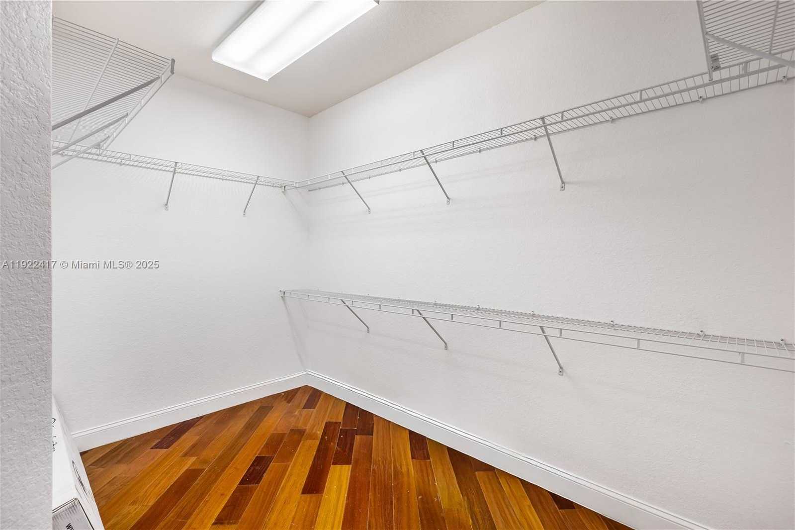 Small Image of 5028 SOUTH WEST 195TH TER, Miramar Number 25