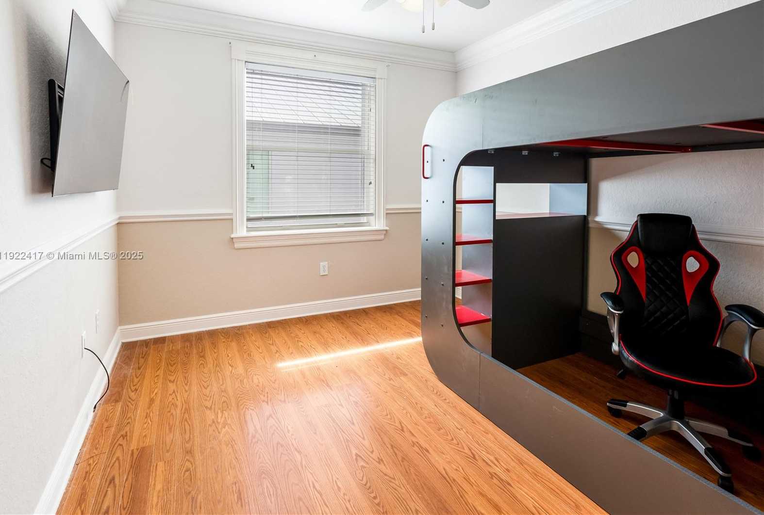 Small Image of 5028 SOUTH WEST 195TH TER, Miramar Number 29